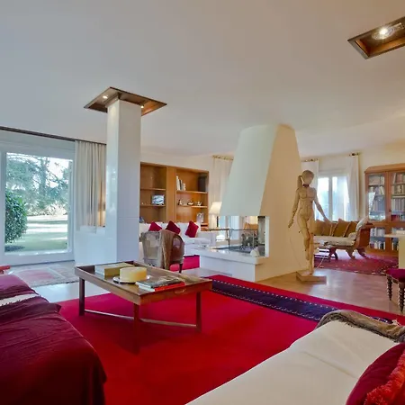 Villa Via Pierre *