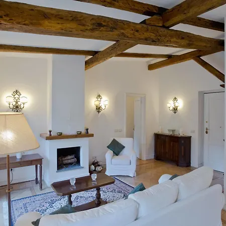Villa Via Pierre *