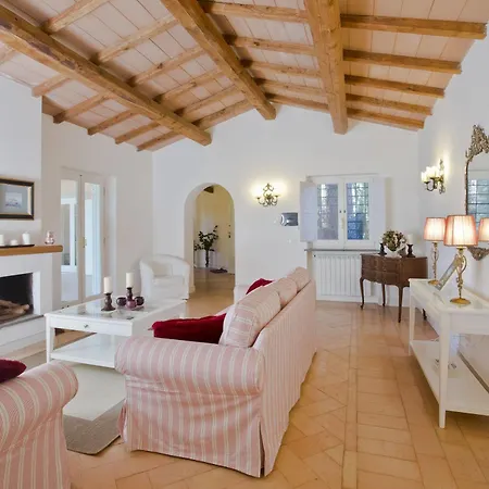 Villa Via Pierre *
